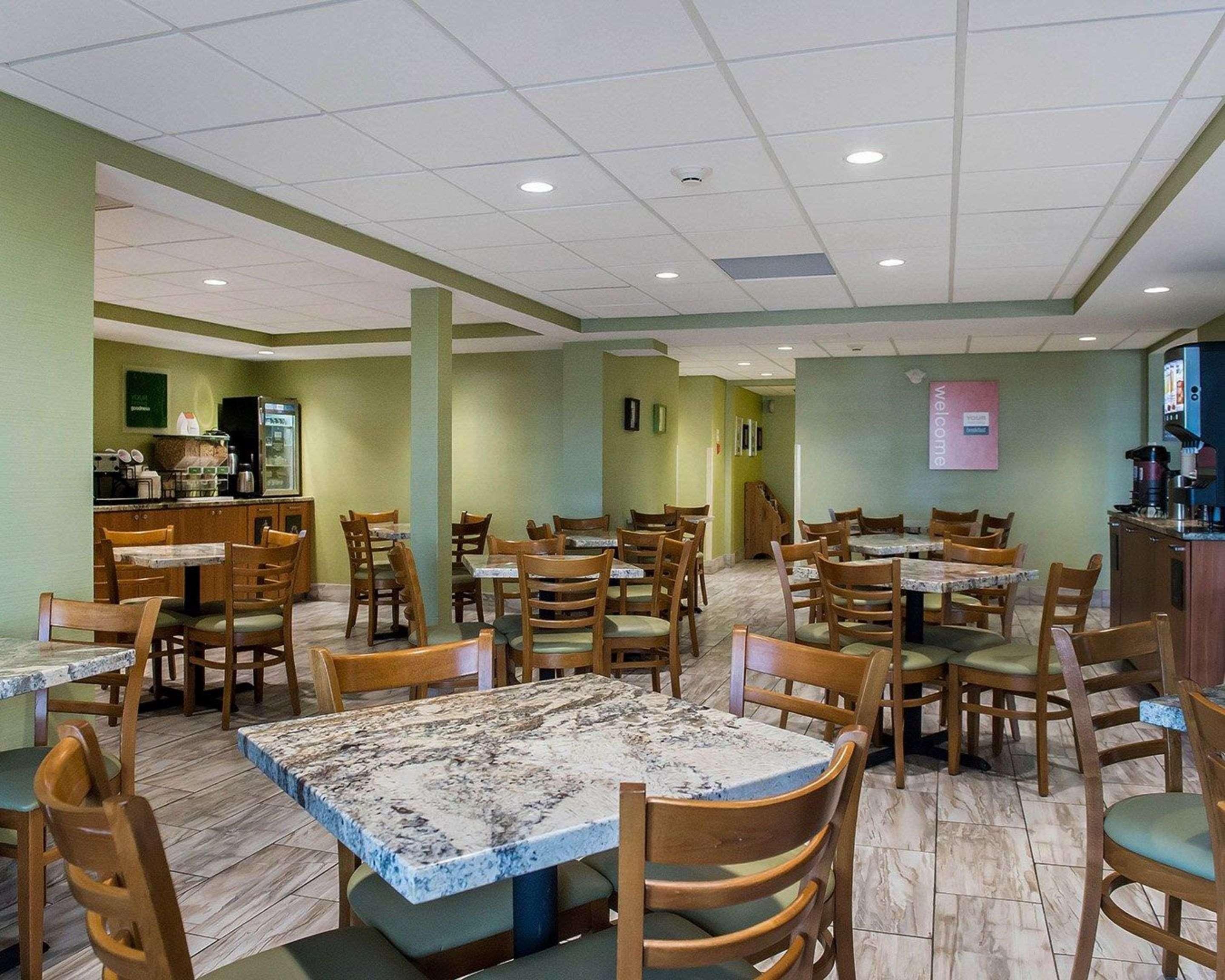 Comfort Inn Броквилл Экстерьер фото