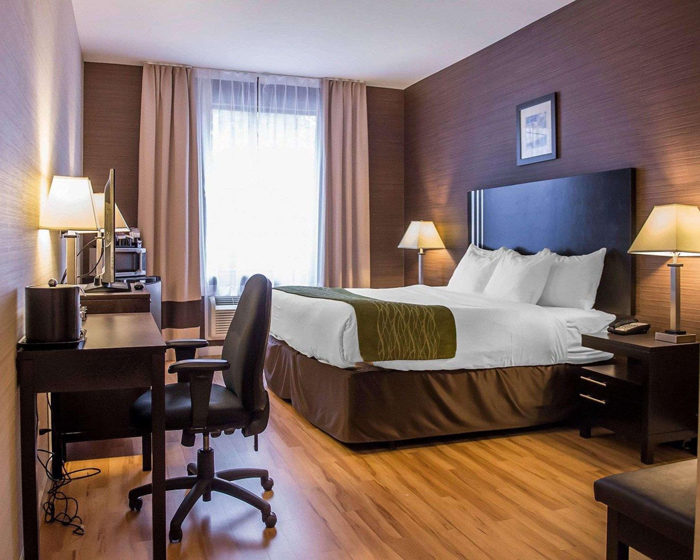 Comfort Inn Броквилл Экстерьер фото