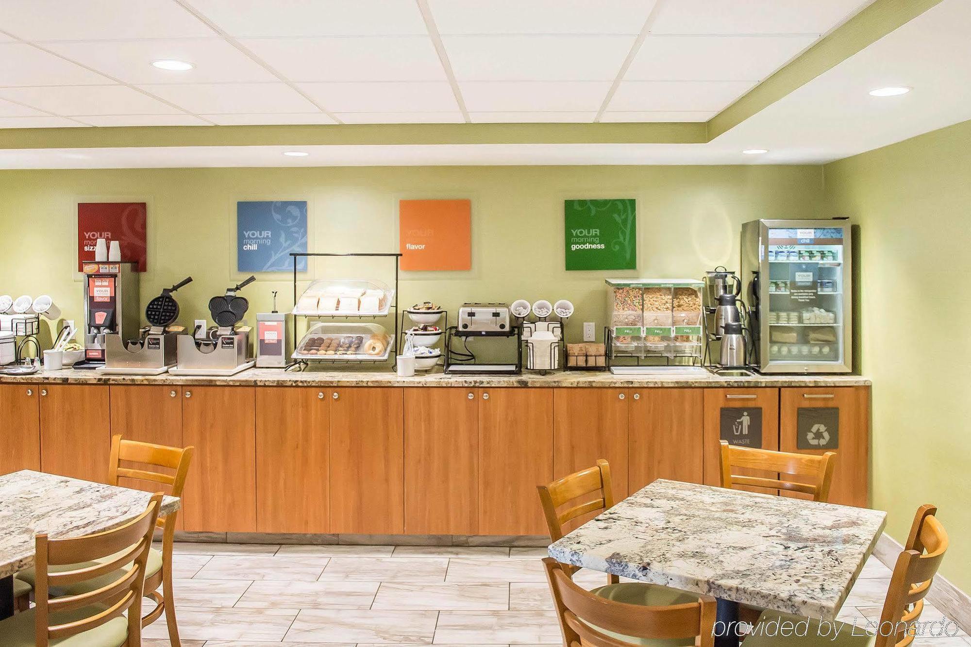Comfort Inn Броквилл Экстерьер фото
